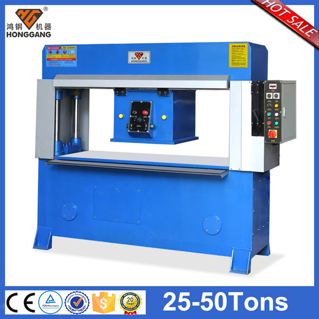 Hydraulic Traveling Head Cutting Machine For Leather / Plastic 