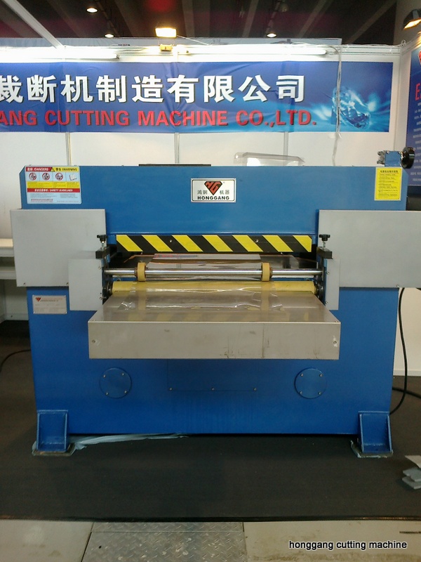 clear box die cutting machine and creasing machine