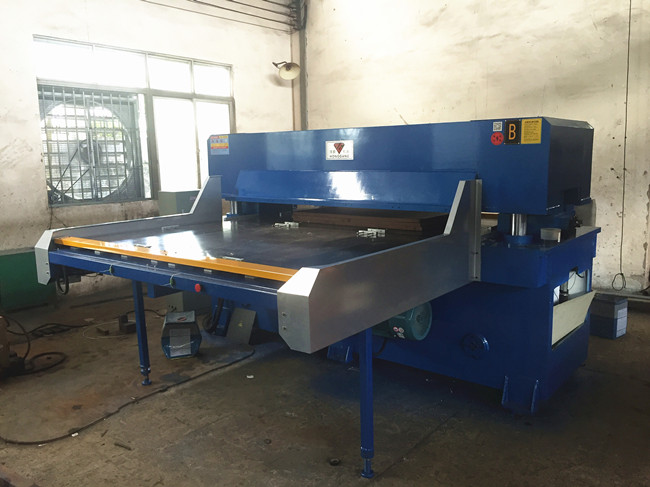 hydraulic die clicker cutting press