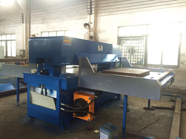 hydraulic die clicker cutting press