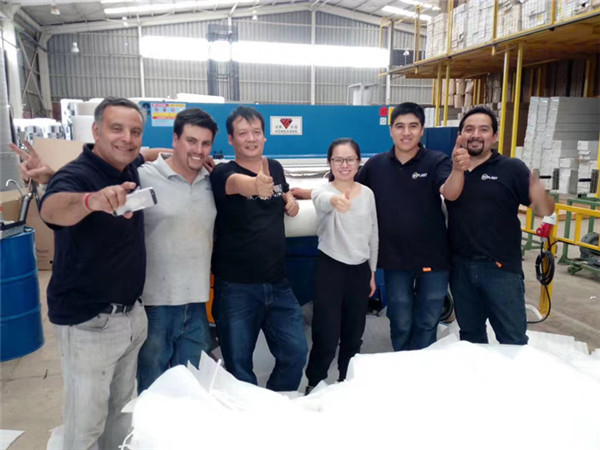 Honggang cutting machine in Chile, our staff service all over the world