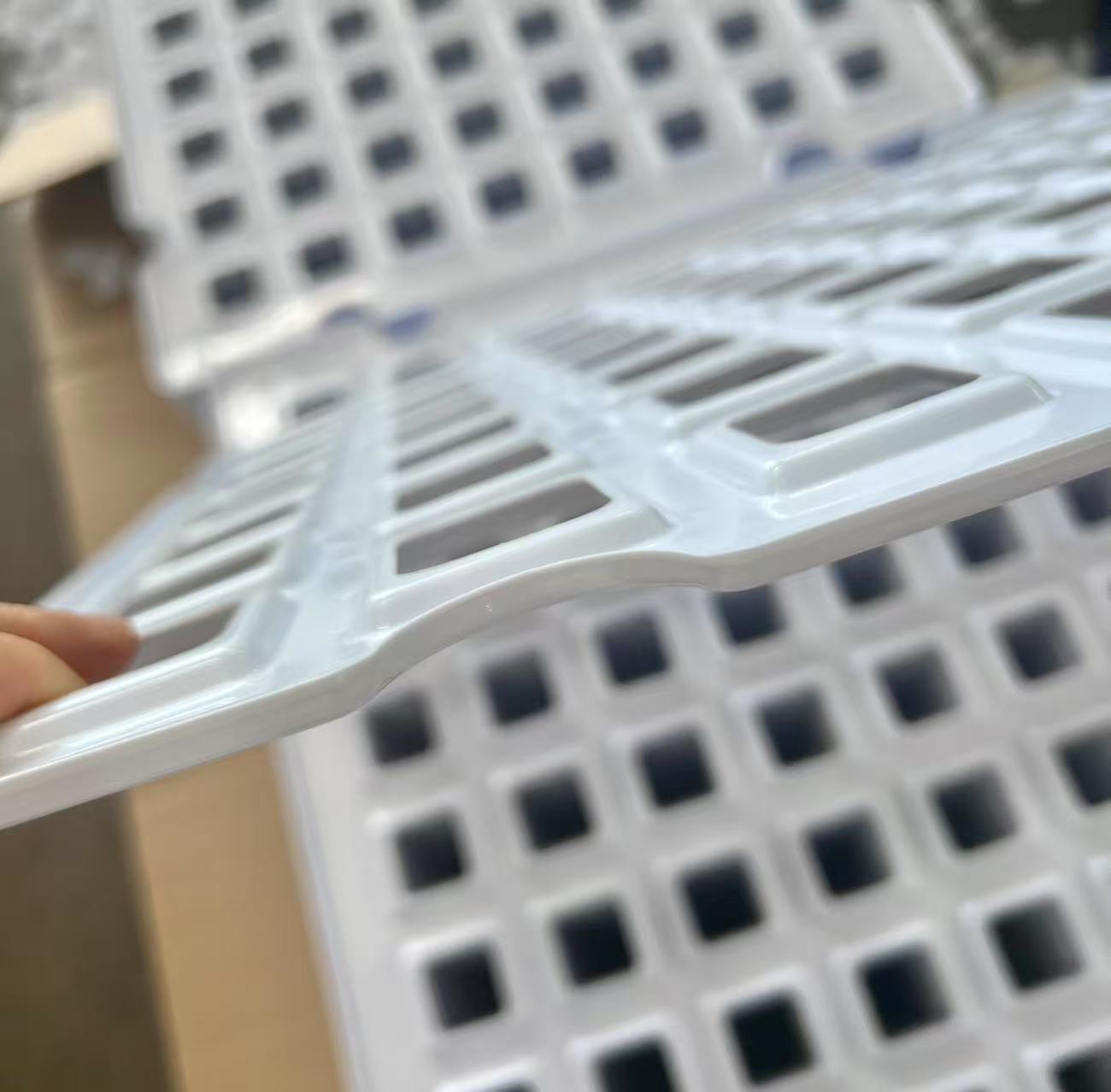 2mm Rigit PET high precise Die Cutting for battery storage by positioning