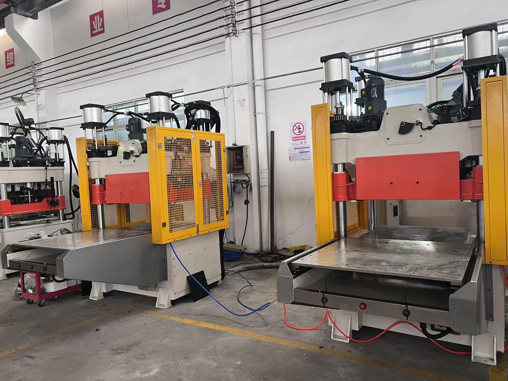 Full Servo Die Cutting Machine