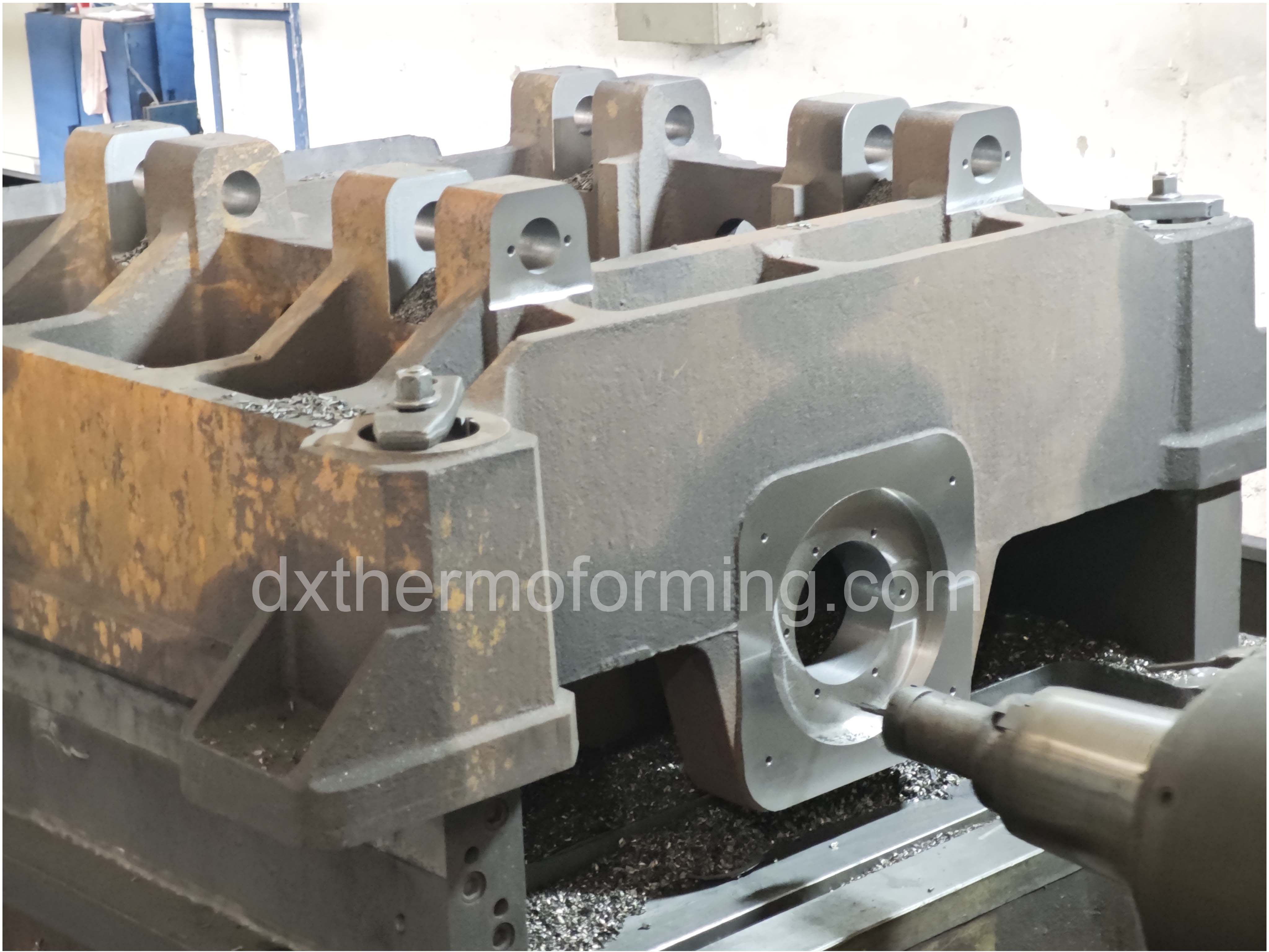 Dongxing thermoforming machine factory picture 8