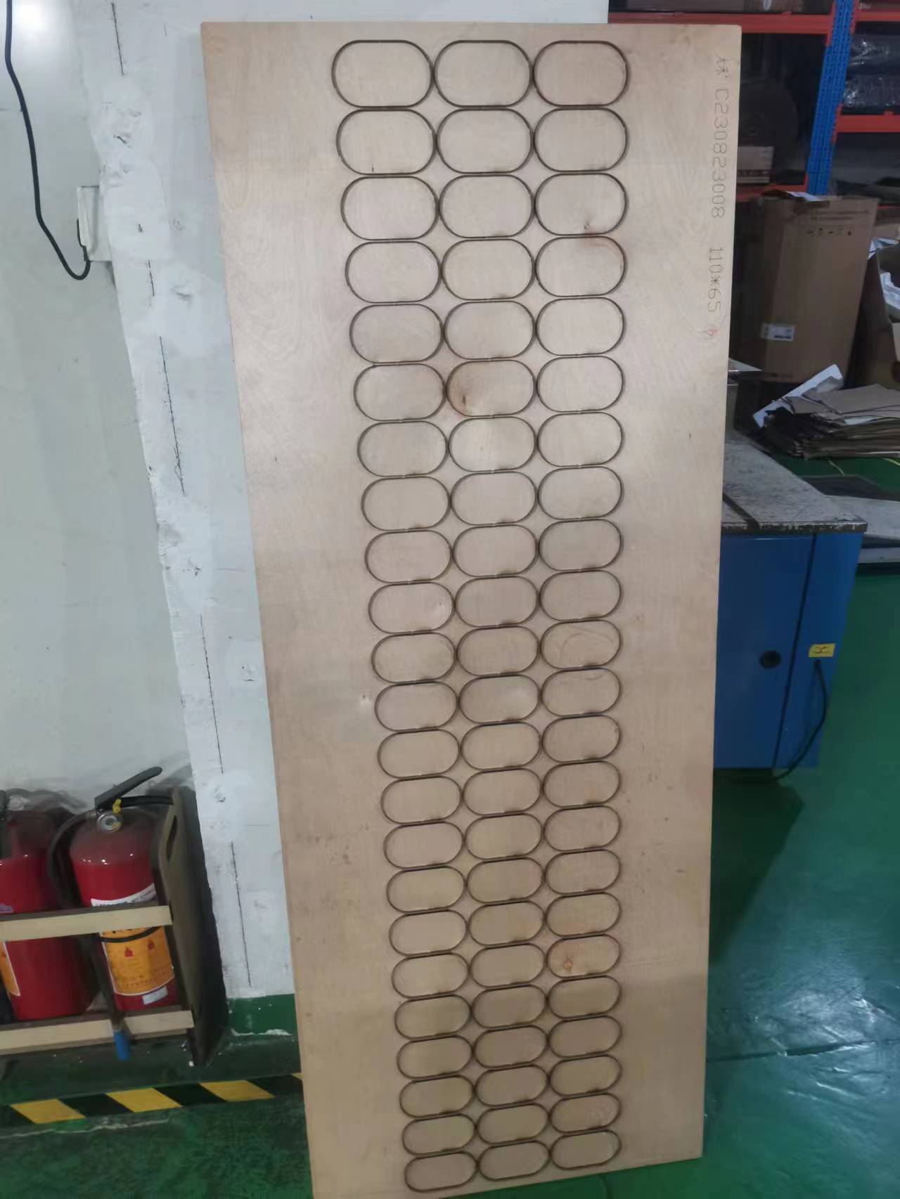 1000x1000mm cutting dies for cleaning sponge by HG 250 tons