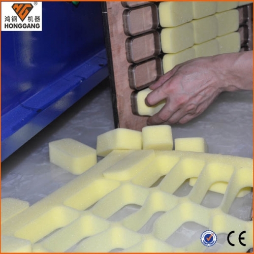 Shoe shine sponge die cutting machine