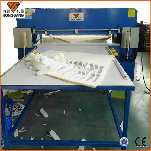 Cleaning sponge foam cutting machine
