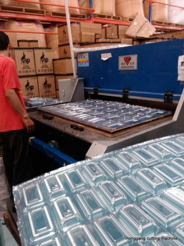 Clamshell Cutting Creasing Die