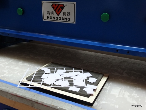 HIPS Plastic Filter Sheet Die Cutting Machine