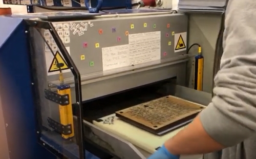 HG-E120T hydraulic puzzle die cutting machine