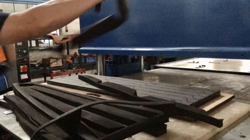 Closure Strips Foam Die Cutting Press