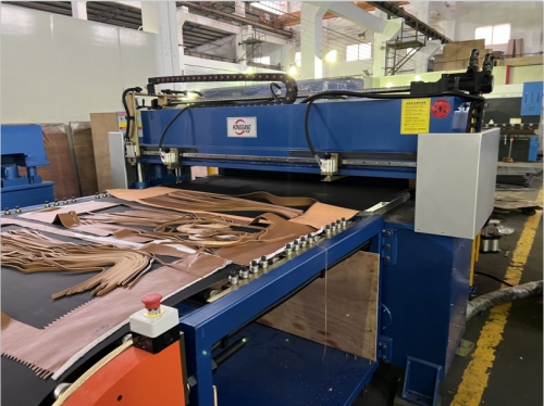 Leather belt/bag belt auto cutting machine