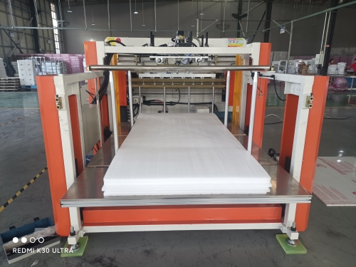 Foam Sucker Roller Pressing Foam Sheets Die Cutting Machine