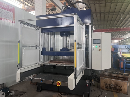 For UL certification: Cutting Machine High Level Safety in Guards, Sensors 